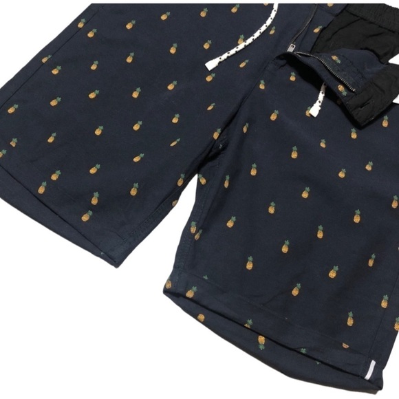 URBAN MAN Slim Pineapple Print Shorts - Picture 5 of 8